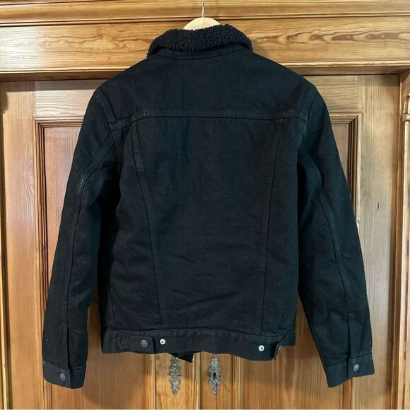 Levi's Men's Black Sherpa-Lined Jacket NWT Sz small - Picture 8 of 15